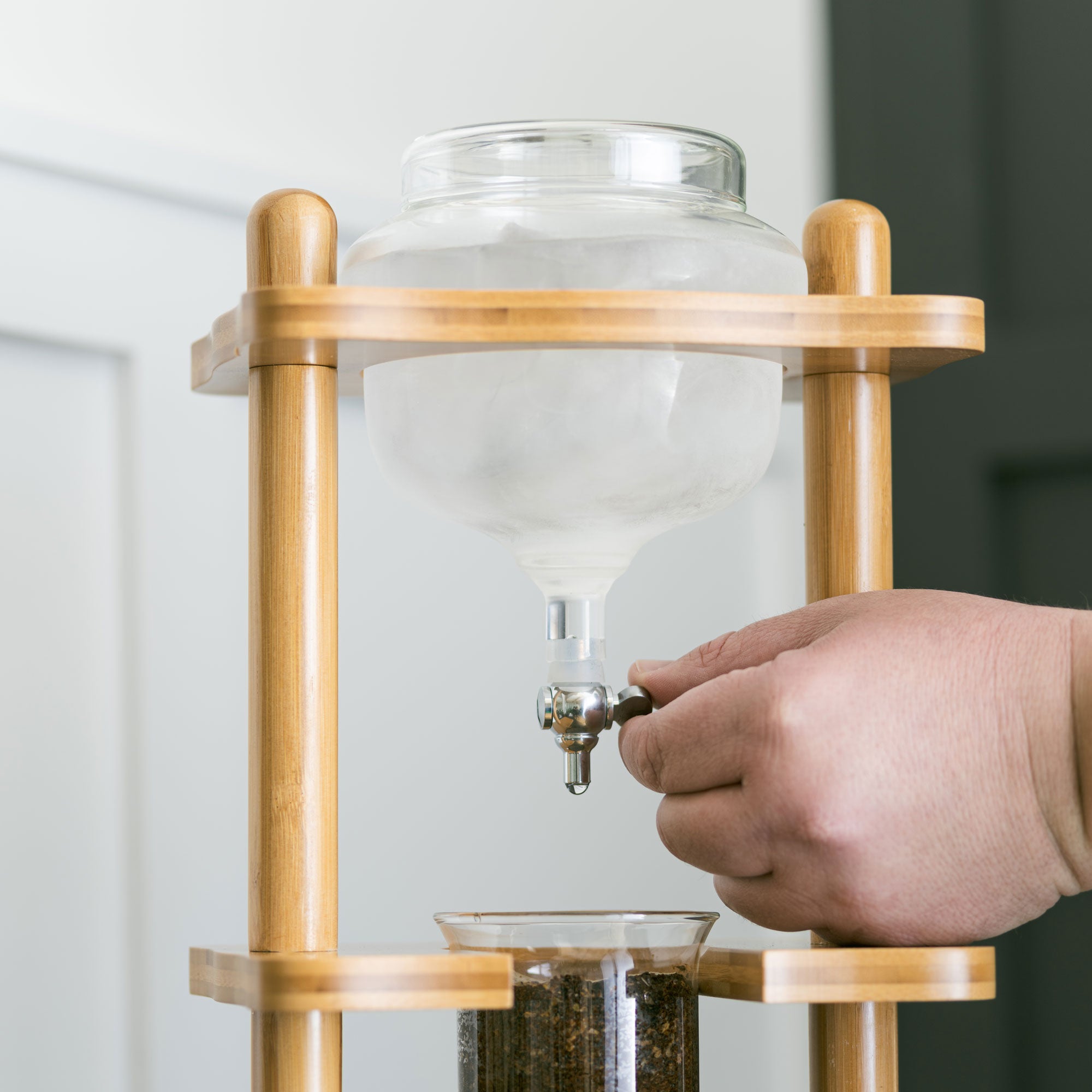 How To Make Cold Drip Coffee using Tiamo Cold Brew Towers 